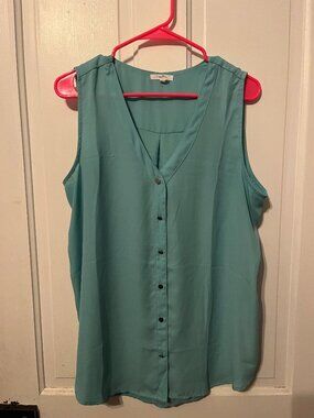 Maurices Tank